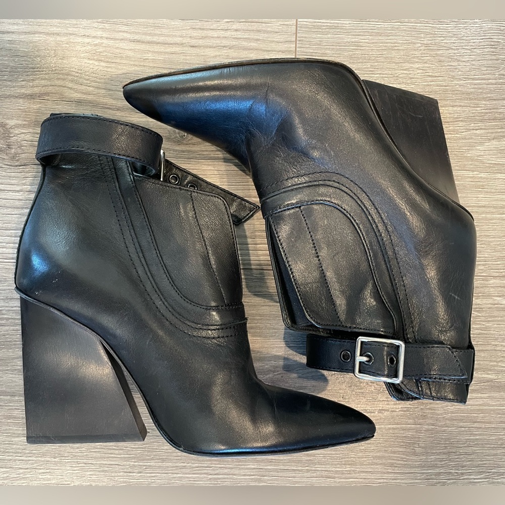 Zara 100% Leather booties